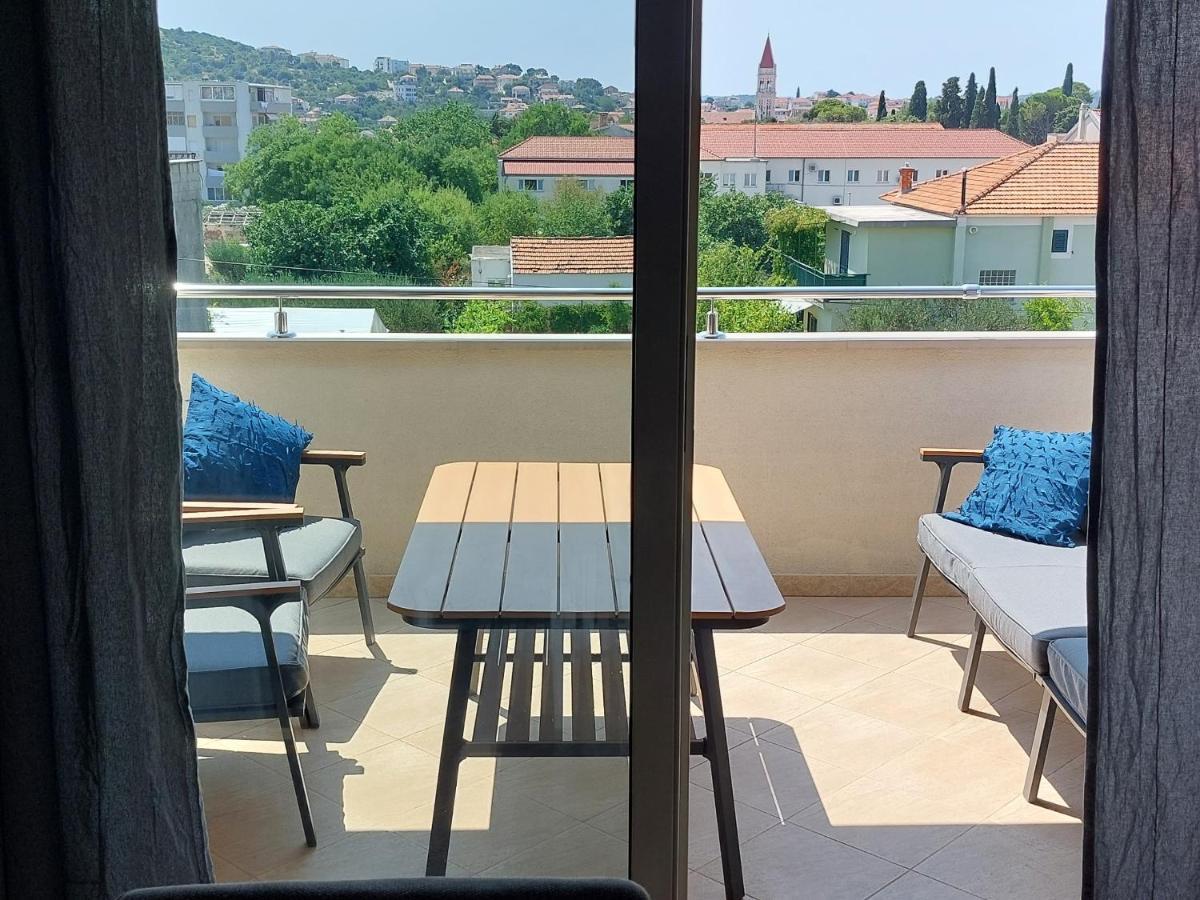 Mislav Apartment Трогир Экстерьер фото