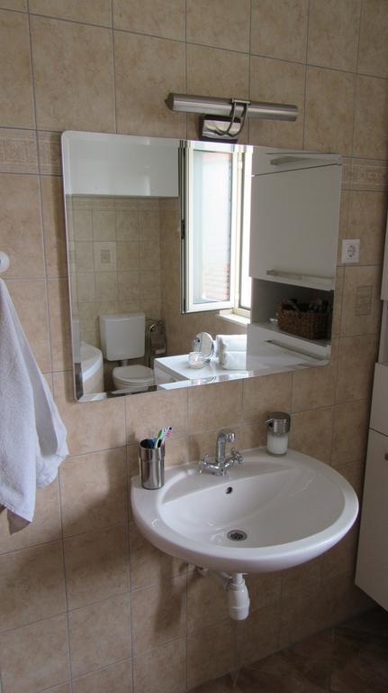 Mislav Apartment Трогир Экстерьер фото