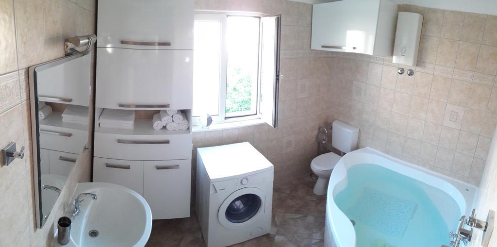 Mislav Apartment Трогир Экстерьер фото